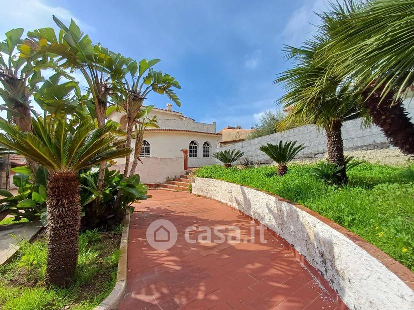 Villa in Via Clio — foto 10 di 39