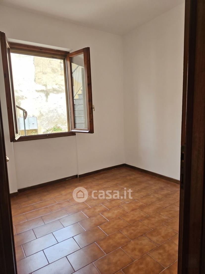 Trilocale in Via Gramsci — foto 12 di 14