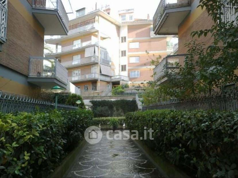 Stanza in Via Isidoro del Lungo — foto 5 di 9
