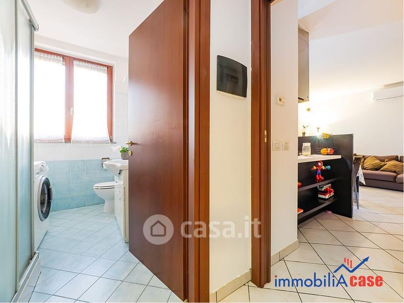 Trilocale in Via Corelli 27 — foto 12 di 33