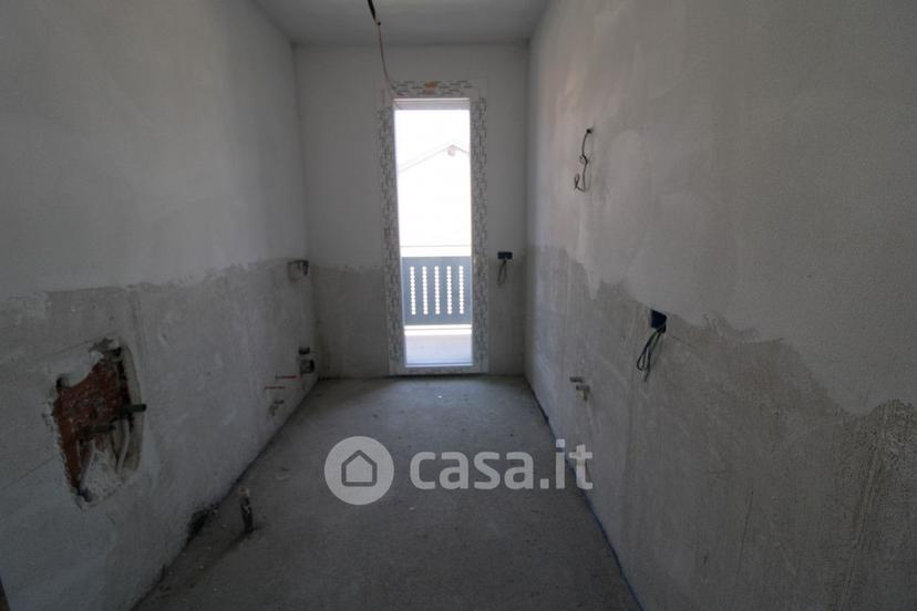 Quadrilocale in Via Achille Grandi 17 -3 — foto 33 di 44