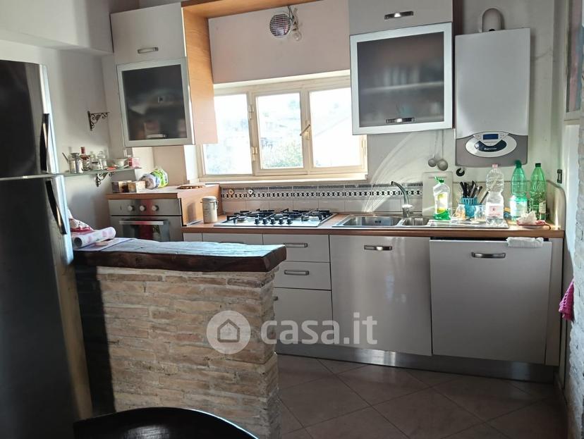 Trilocale in Viale dei Pini 247 — foto 7 di 15