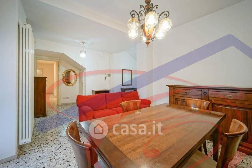 Trilocale in Via Dante Alighieri — foto 18 di 42