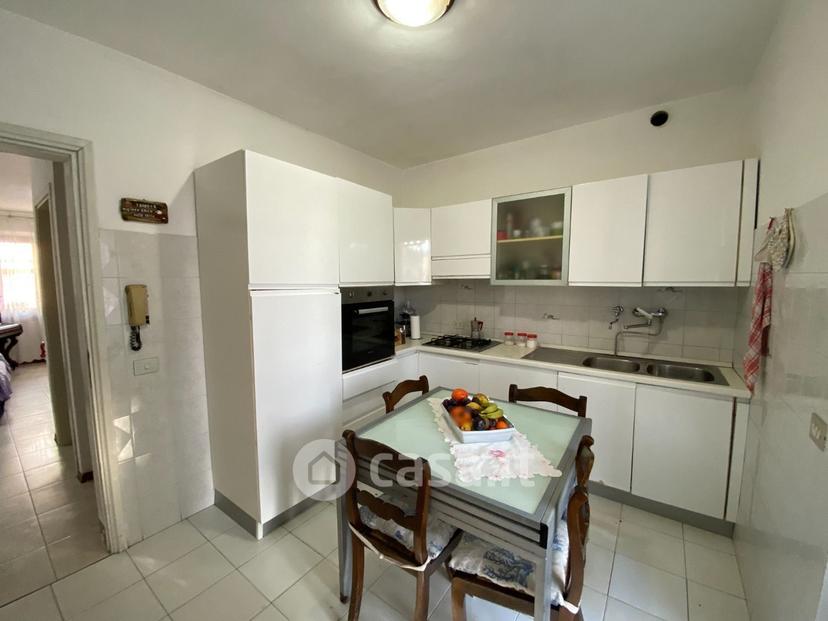 Villa in Via Sandro Pertini — foto 13 di 37