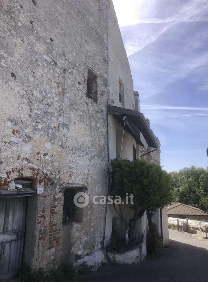 Trilocale in Via Gazzolo 14 — foto 24 di 25