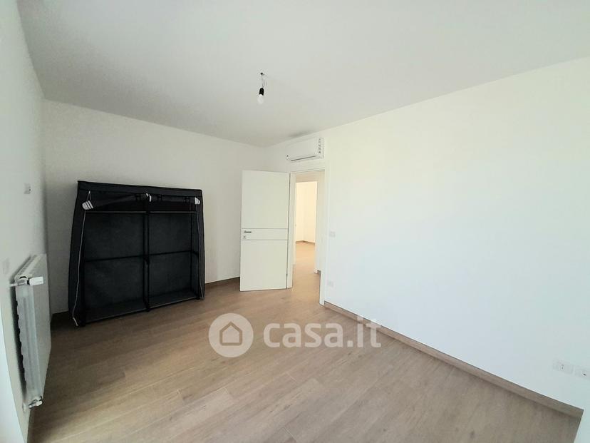 Appartamento in Via Mario Ronzini — foto 17 di 51