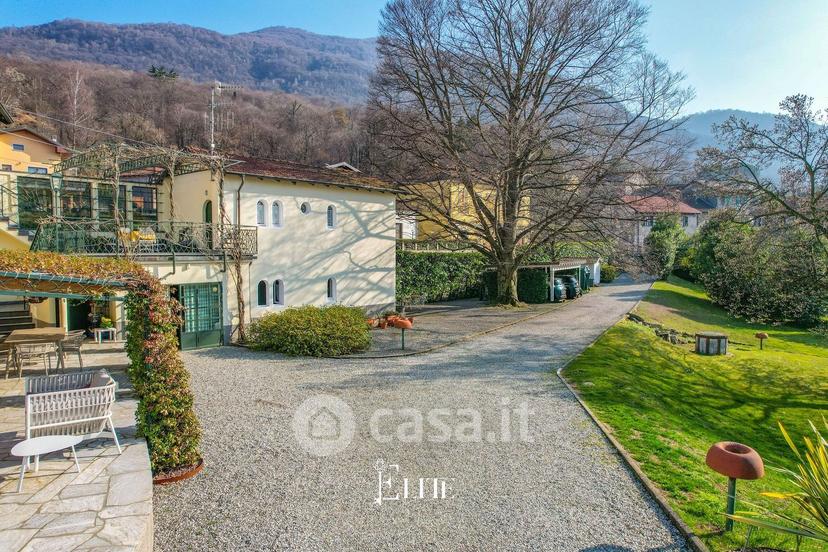 Villa in Via XX Settembre — foto 19 di 50