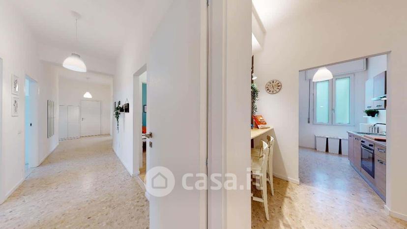 Stanza in Via Nicolò Tommaseo 31 — foto 3 di 19