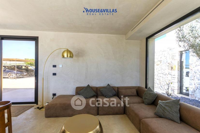 Villa in Via Puzzi — foto 64 di 68