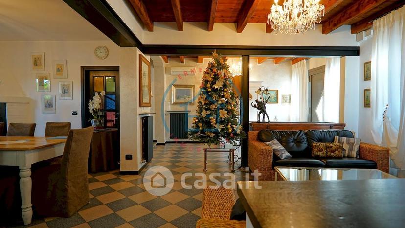 Villa in Via Roma — foto 43 di 58
