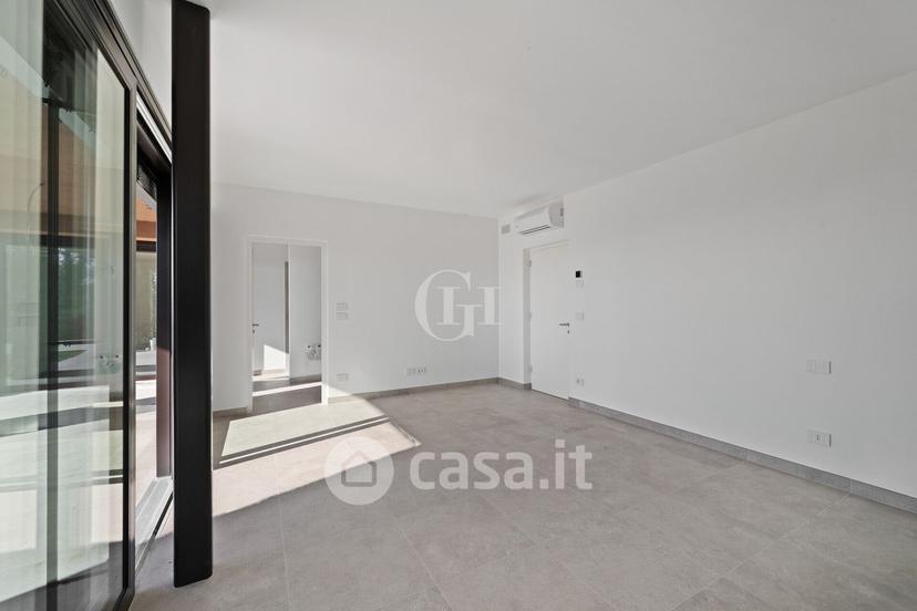 Villa in Via Val Mora — foto 2 di 29