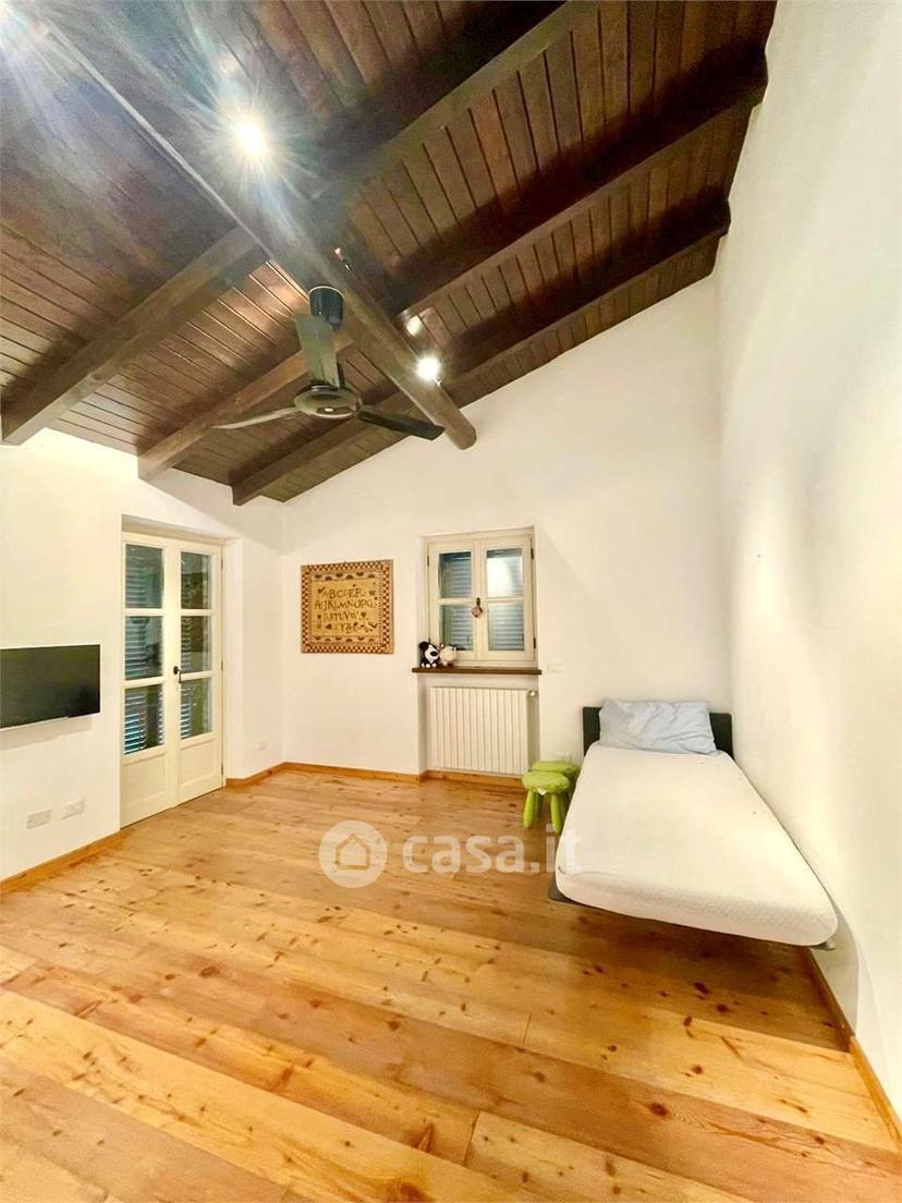 Villa in Via Giosuè Carducci 33 — foto 29 di 29