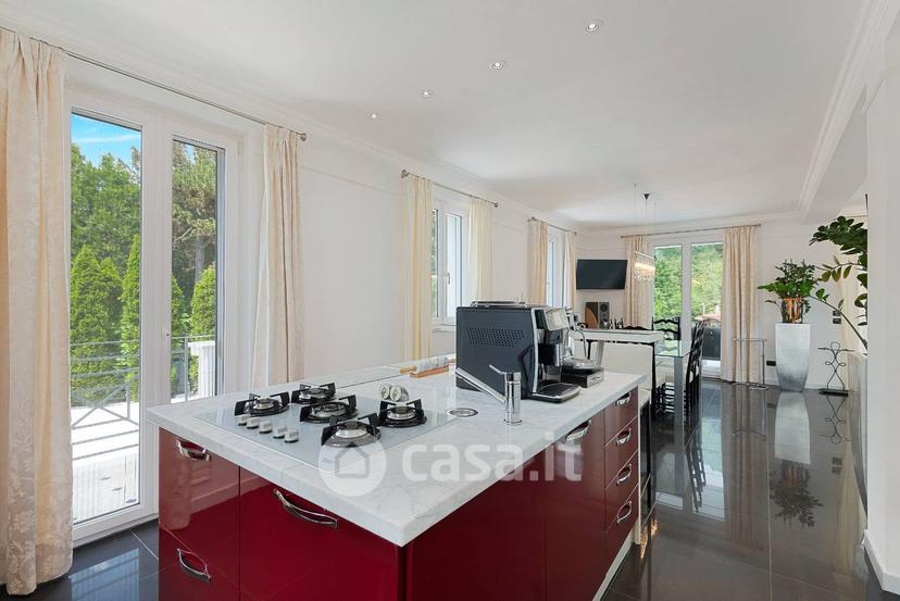 Villa in Via di Rosi 1056 — foto 15 di 52