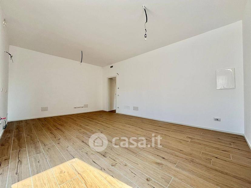 Trilocale in Via Don Orione 44 — foto 26 di 28