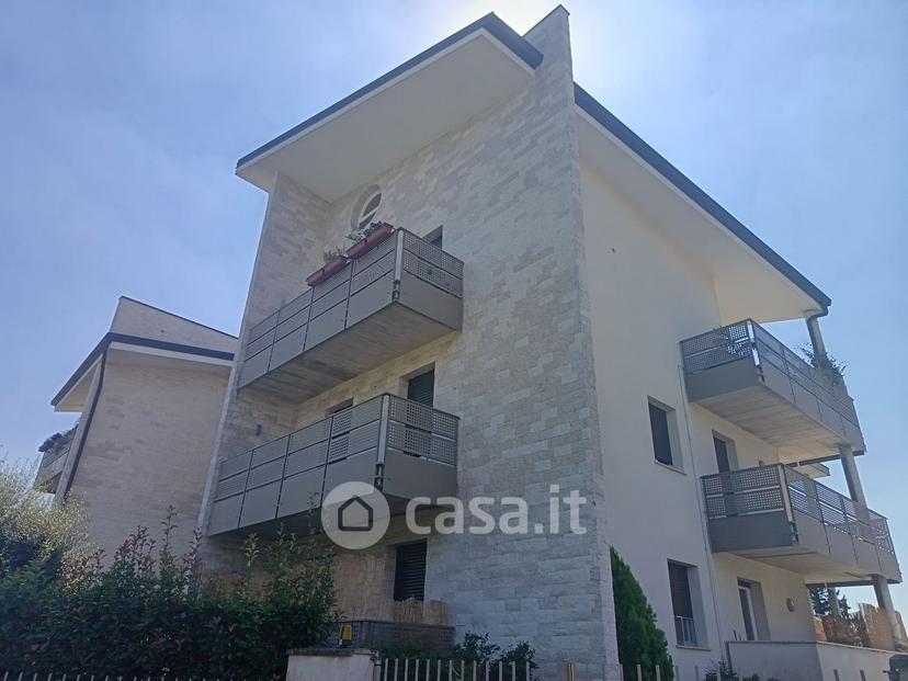 Quadrilocale in Via Cesare Battisti — foto 9 di 35