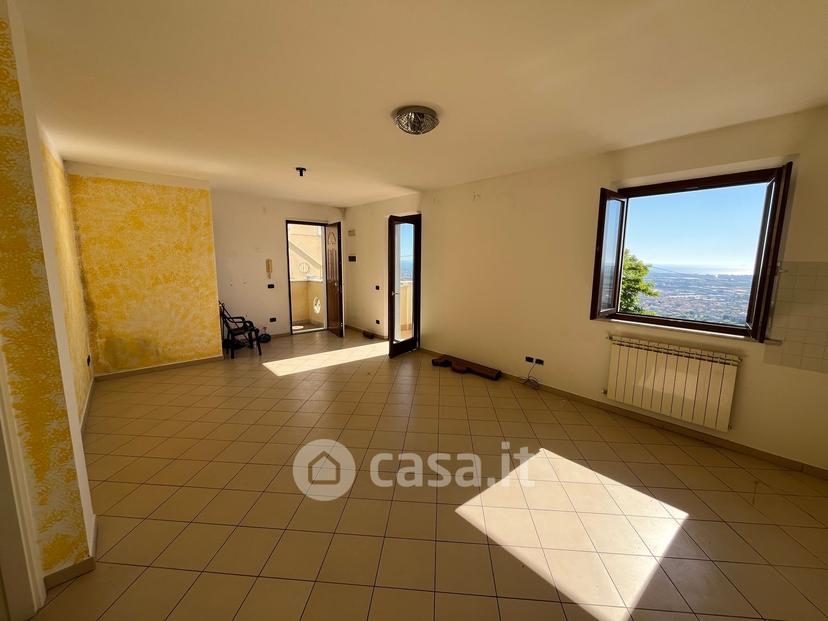 Trilocale in Via Bergiola — foto 11 di 23