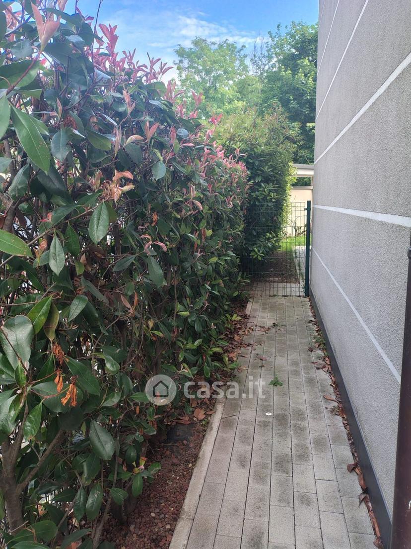 Bilocale in Via Europa 106 — foto 8 di 20