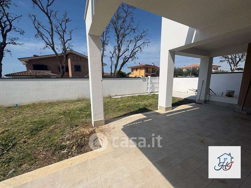 Villa in Via Maria Grazia — foto 8 di 36