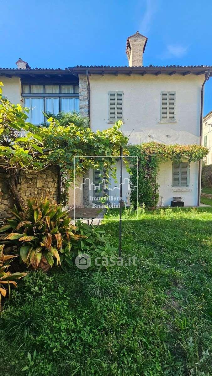 Villa — foto 22 di 46