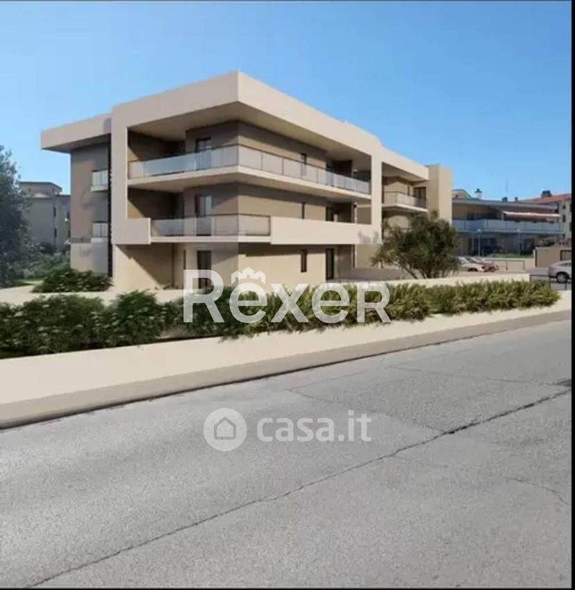 Quadrilocale in Via degli Abeti — foto 4 di 4