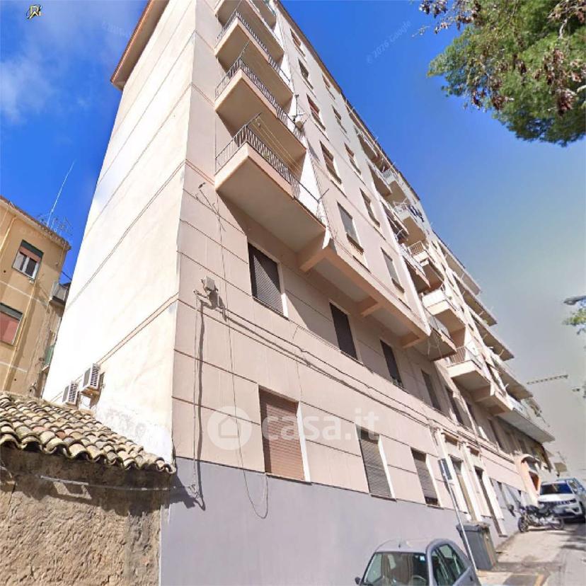 Appartamento in Via Senatore d'Antona 13 — foto 11 di 30