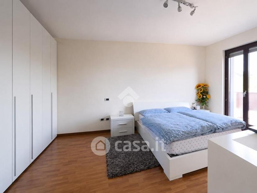 Trilocale in Via Senna 35 — foto 3 di 9