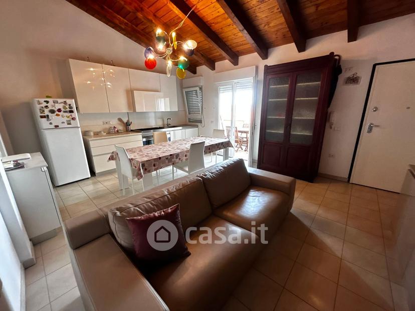 Quadrilocale in Via Gallura 23 — foto 19 di 32
