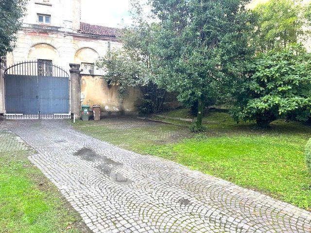 Trilocale in Via Cairoli — foto 2 di 50