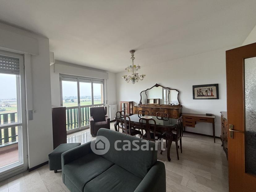 Trilocale in Via Enrico Toti 37 — foto 17 di 24