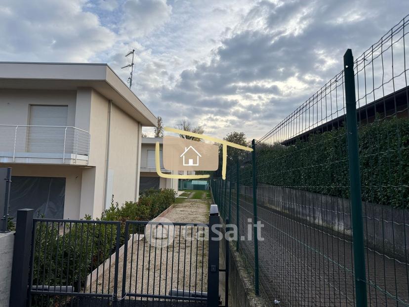 Villa in Via Rio d'Avigo 12 — foto 8 di 22