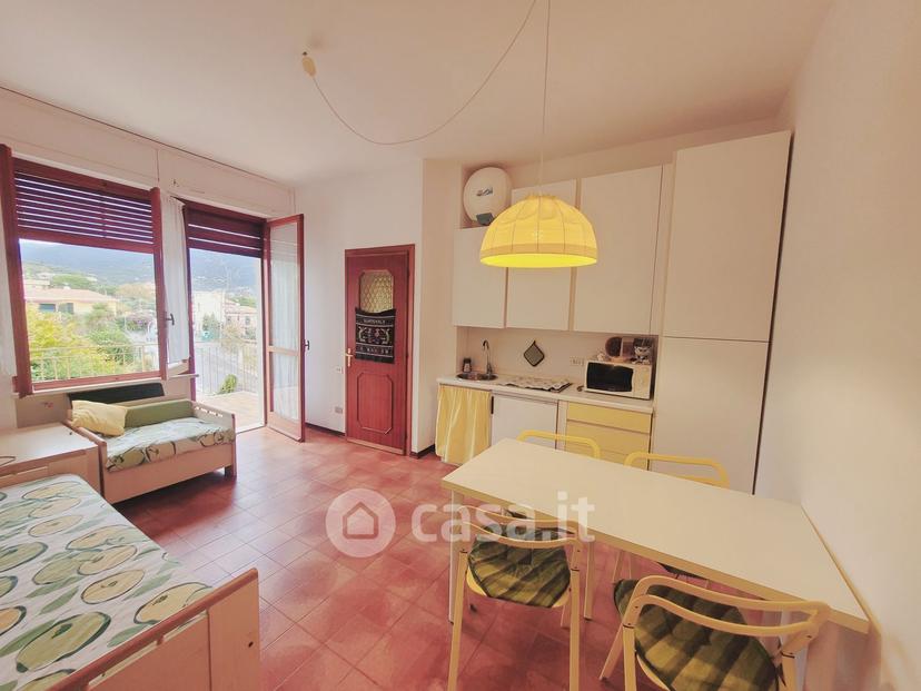 Monolocale in Via Diano San Pietro — foto 15 di 32