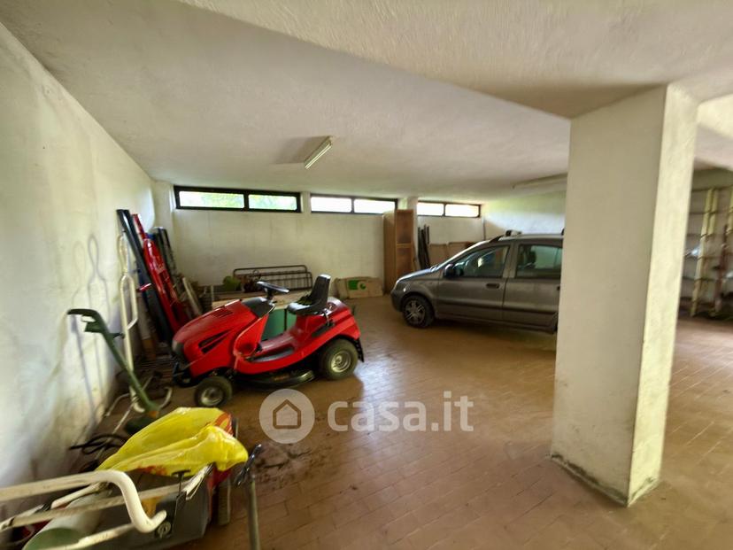 Villa in Via Giosuè Carducci 20 a — foto 57 di 182