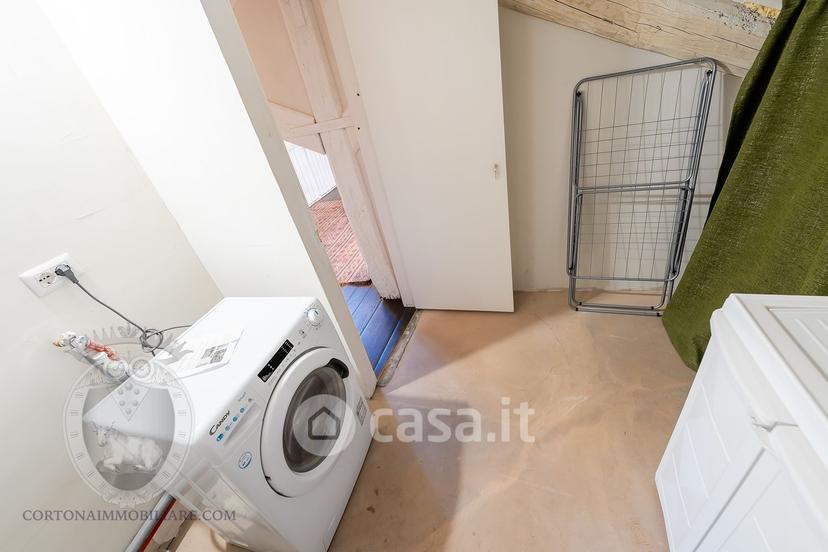 Appartamento in Via S. Margherita 11 — foto 2 di 34