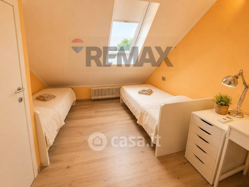 Trilocale in Via Fratelli Scavini 500 — foto 13 di 23