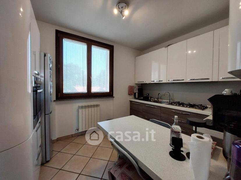 Trilocale in Via Arno 25 — foto 16 di 27