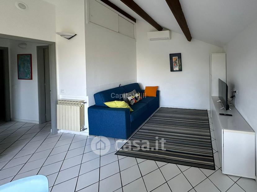 Villa in Via Ferrari 87 — foto 31 di 45