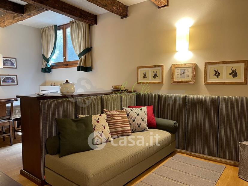 Trilocale in Via Col Ferret 6 — foto 11 di 35