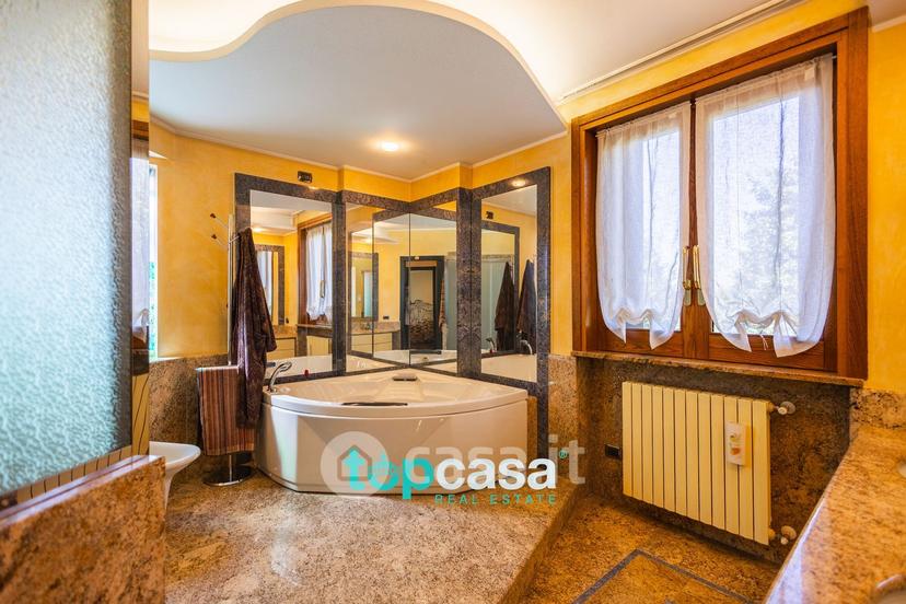 Villa in Via Eugenio Villoresi 62 — foto 13 di 40