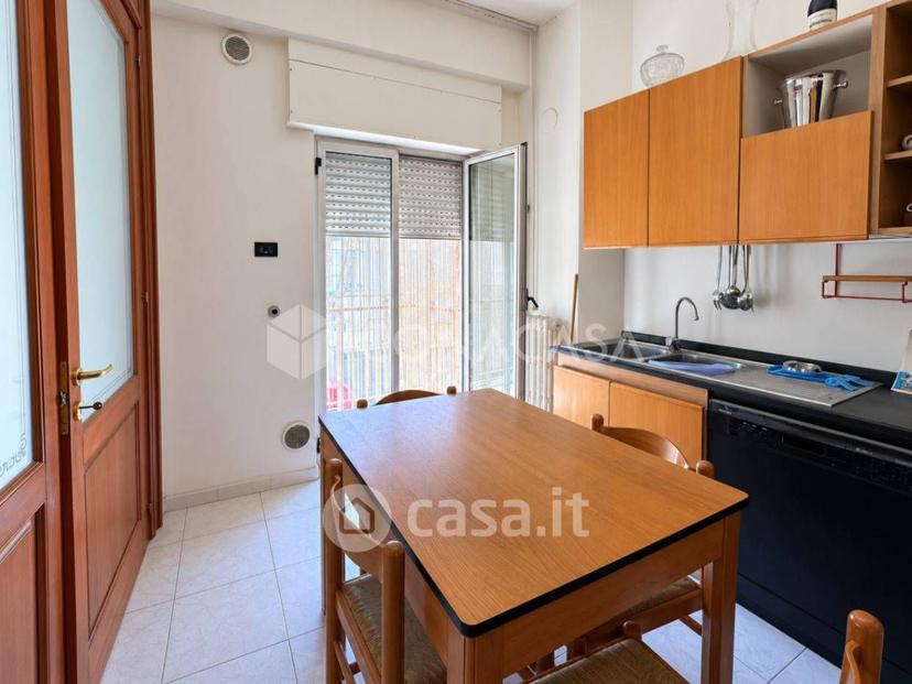 Quadrilocale in Via della Indipendenza 55 — foto 10 di 17