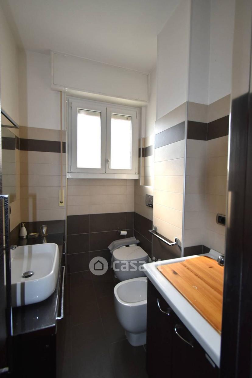 Trilocale in Via Silvio Pellico 4 — foto 8 di 29