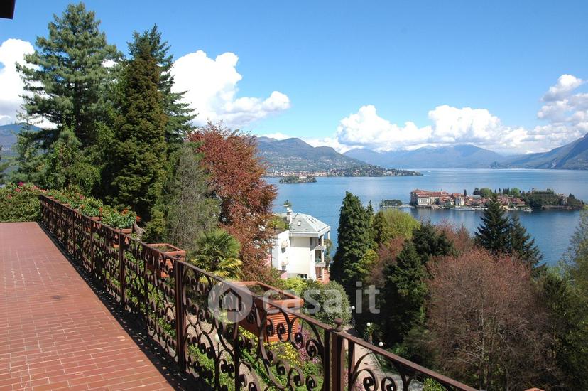 Villa in Via Sempione Nord 91 — foto 29 di 32