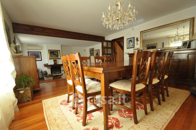 Villa in Via Leonardo da Vinci 35 — foto 8 di 42