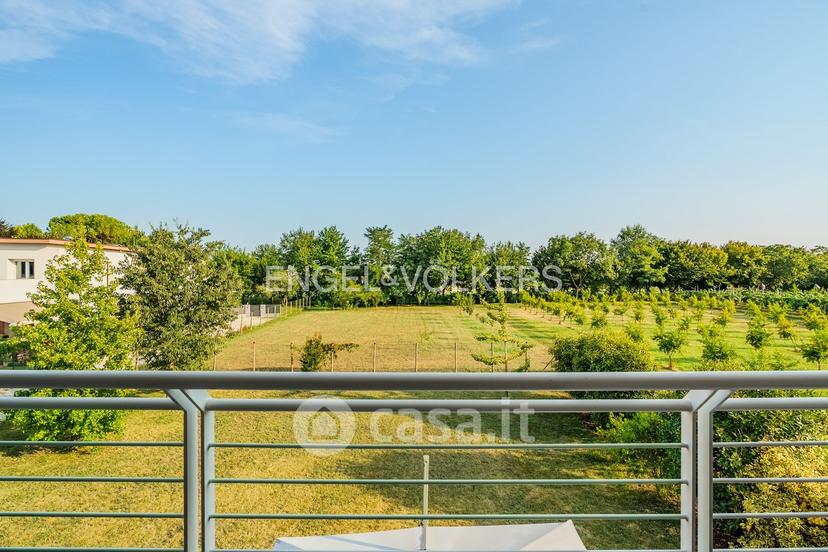 Villa in Via Alessandro Volta 22 — foto 38 di 44