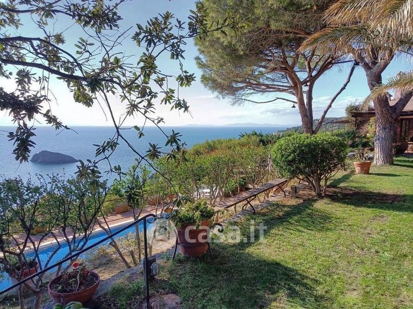 Villa in Via dei Pionieri — foto 5 di 33