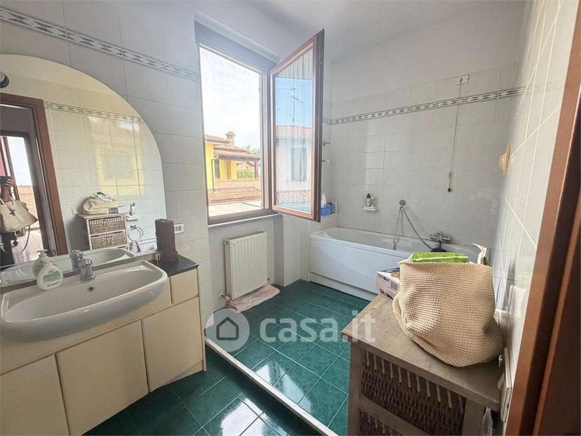 Villa in Via Cristoforo Colombo — foto 20 di 45