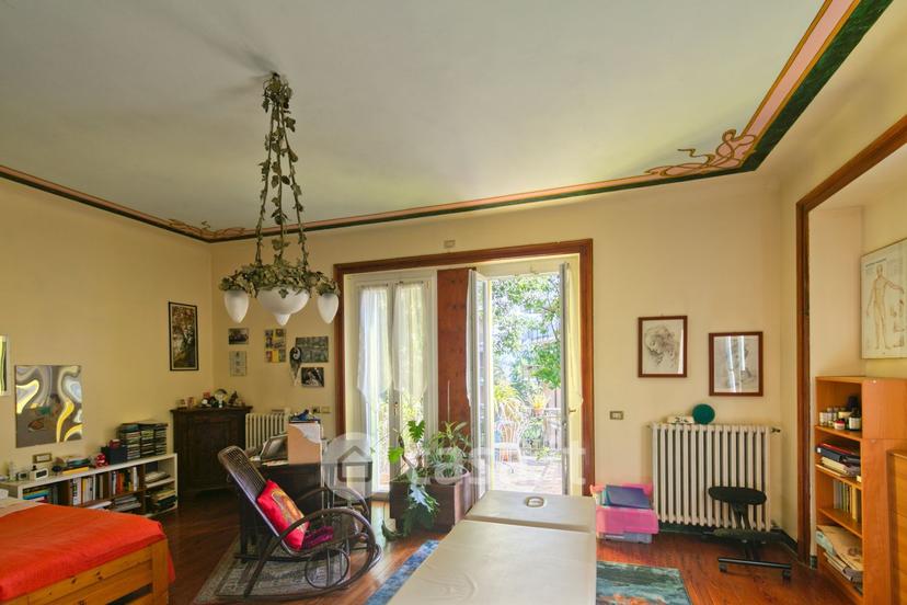 Villa in Viale Siemens 14 — foto 2 di 89