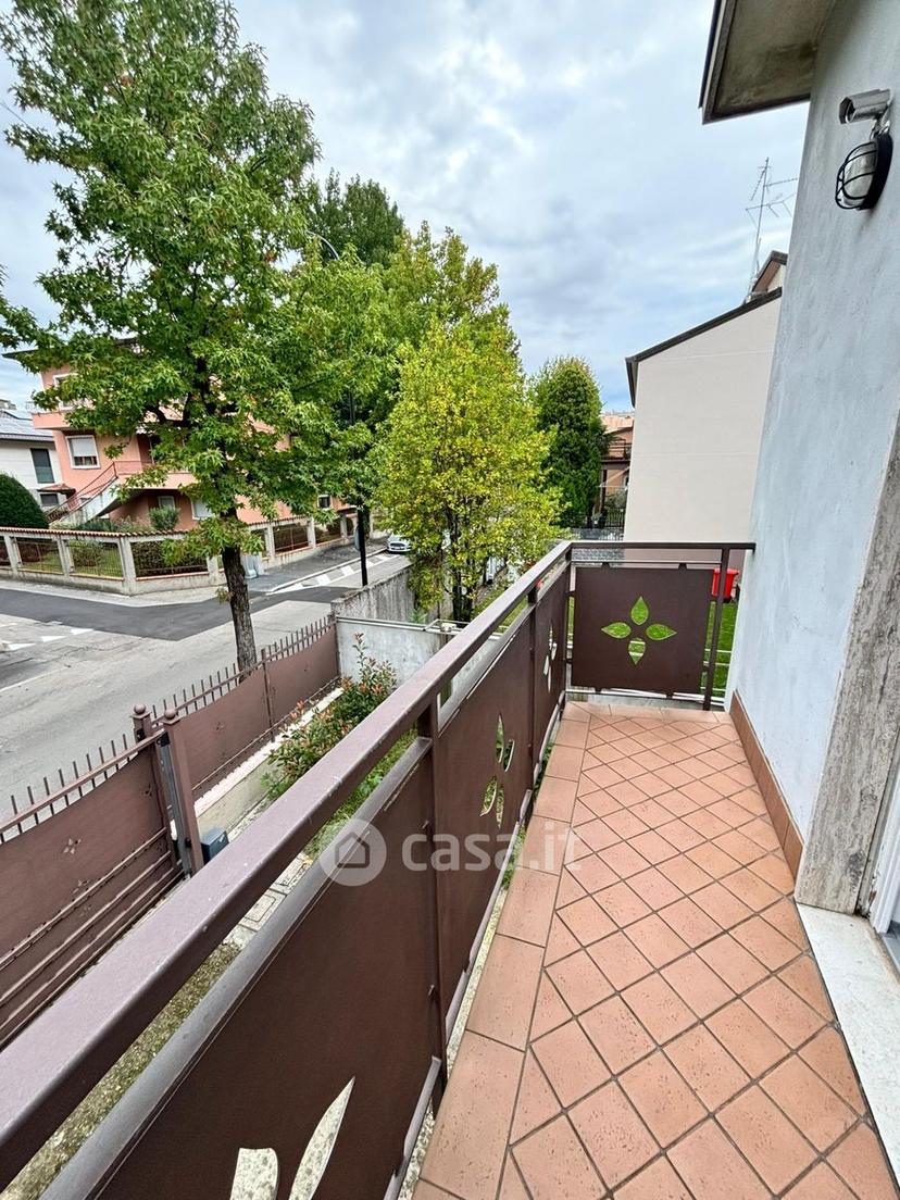 Stanza in Via Monte Nero 19 — foto 2 di 20