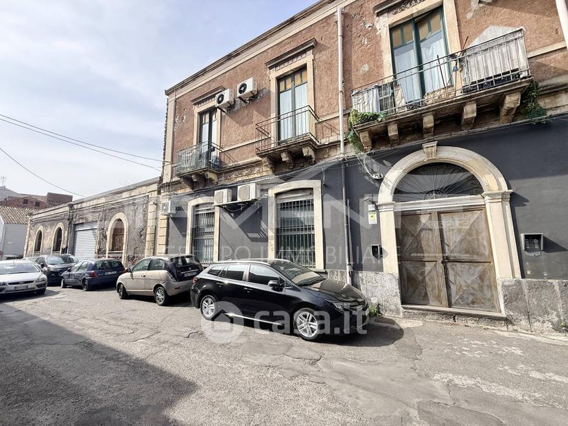 Bilocale in Via Trigona