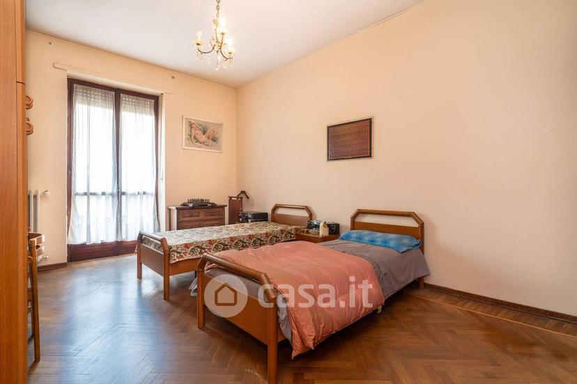 Quadrilocale in Via Stupinigi 4 — foto 17 di 44