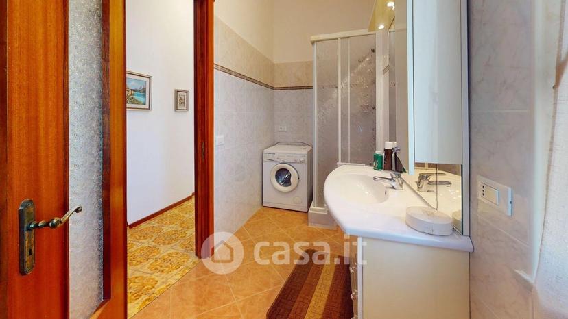Trilocale in Via Bologna 9 — foto 12 di 28
